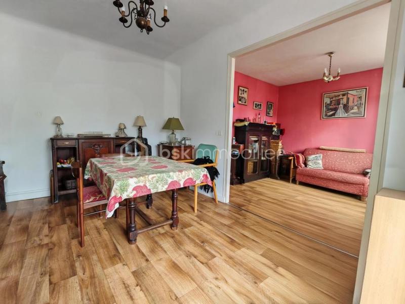 Maison traditionnelle - 81 m² - 5 pièces