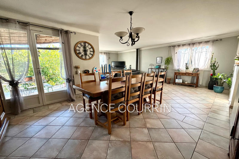 Maison - 102 m² - 4 pièces