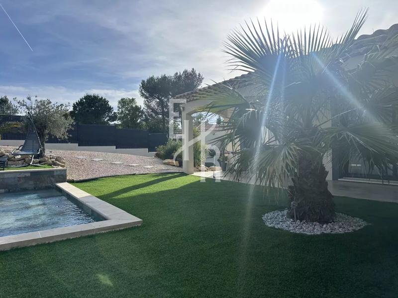 Maison - 162 m² - 5 pièces