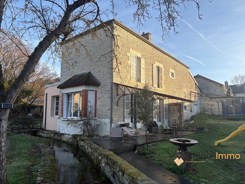 Maison ancienne - 200 m² - 5 pièces