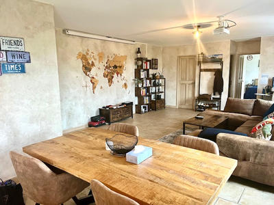 Appartement - 75 m² - 2 pièces