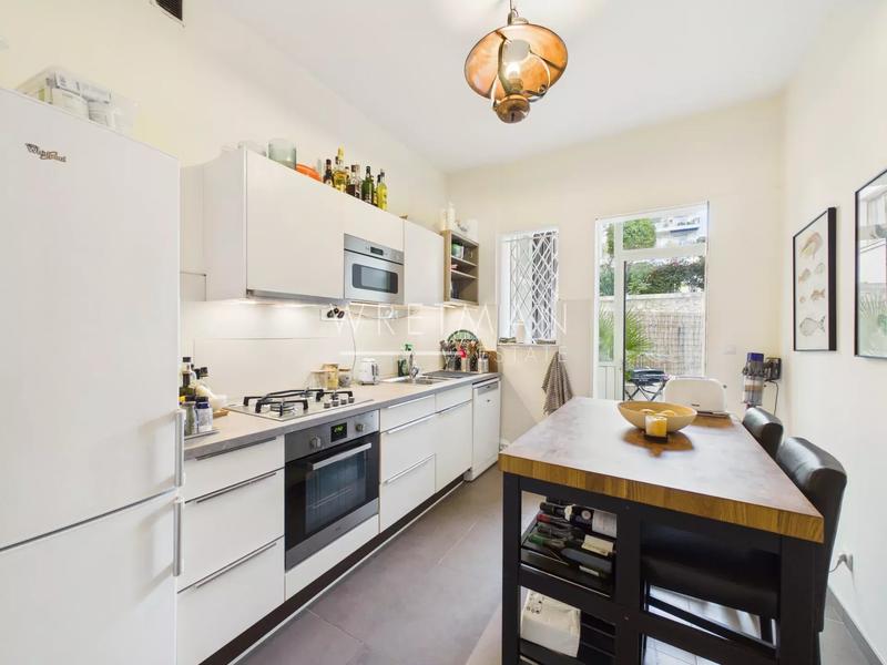 Appartement - 60 m² - 2 pièces