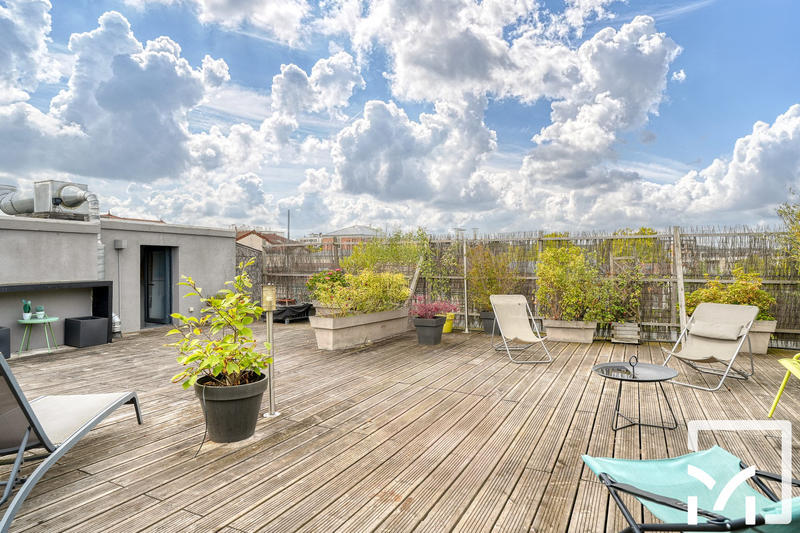 Maison - 180 m² - 7 pièces