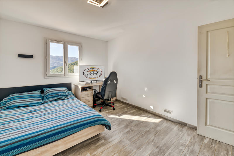 Maison - 106 m² - 4 pièces