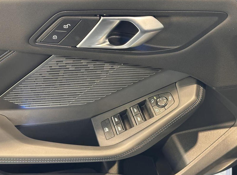 Bmw Série 1 120 I F70 170 Cv Dkg7 m-Sport