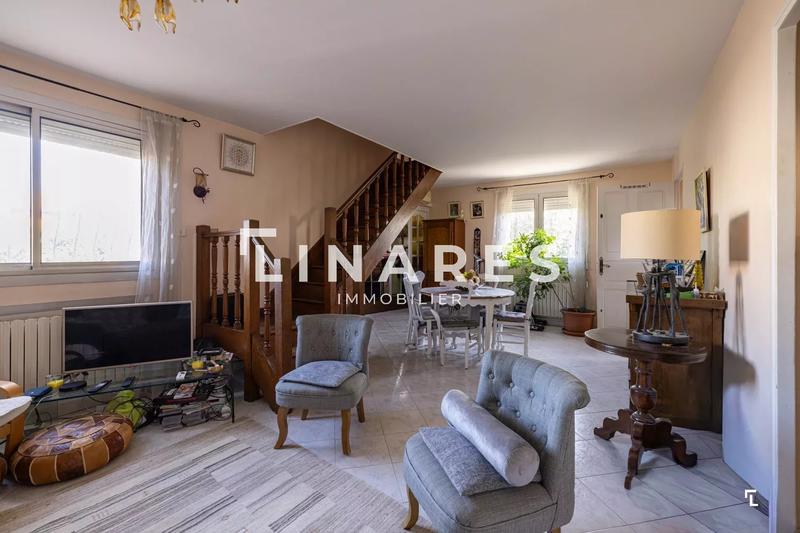 Maison - 110 m² - 4 pièces