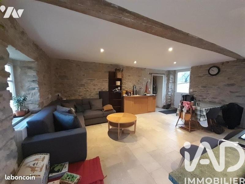 Maison - 95 m² - 4 pièces