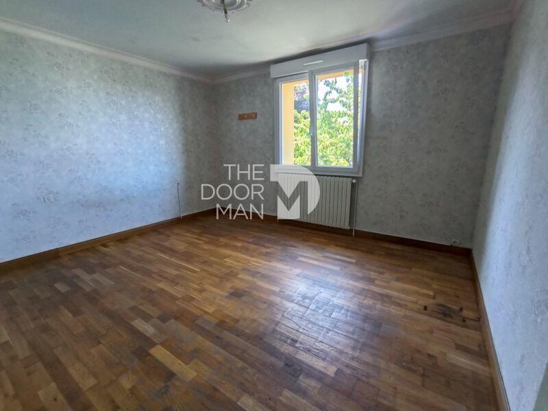 Pavillon - 90 m² - 5 pièces