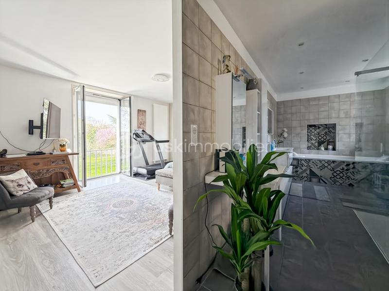 Maison bourgeoise - 280 m² - 10 pièces