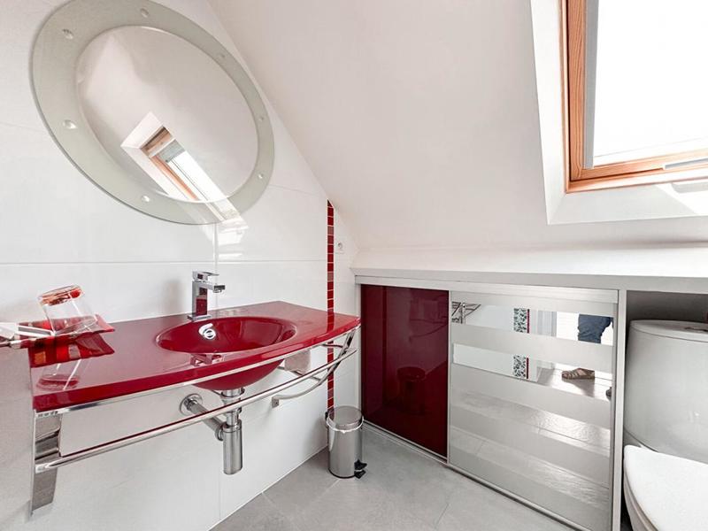 Maison - 175 m² - 8 pièces