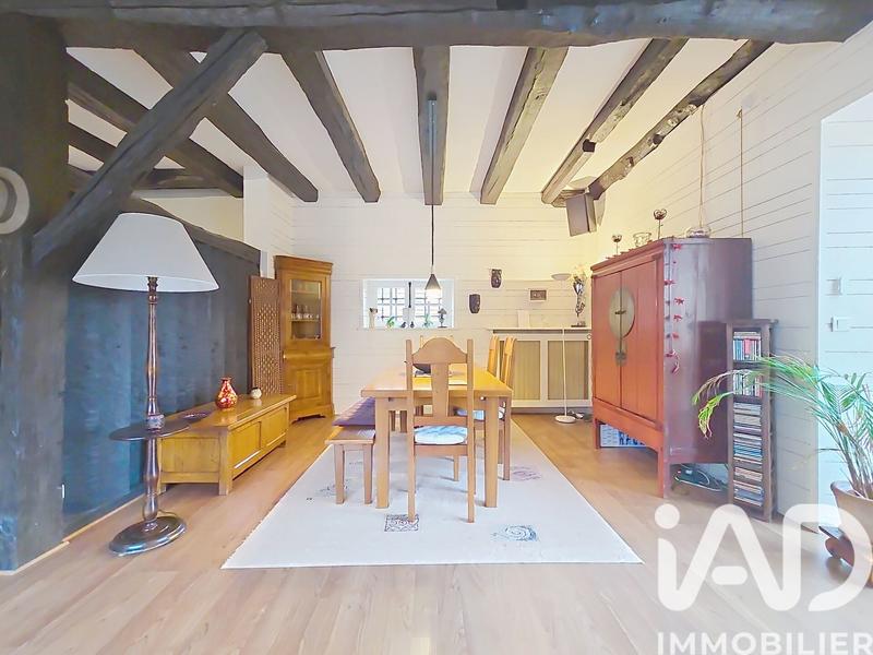 Maison - 368 m² - 10 pièces