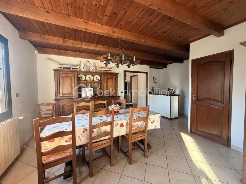 Villa - 250 m² - 11 pièces