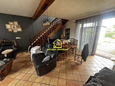 Maison - 140 m² - 6 pièces