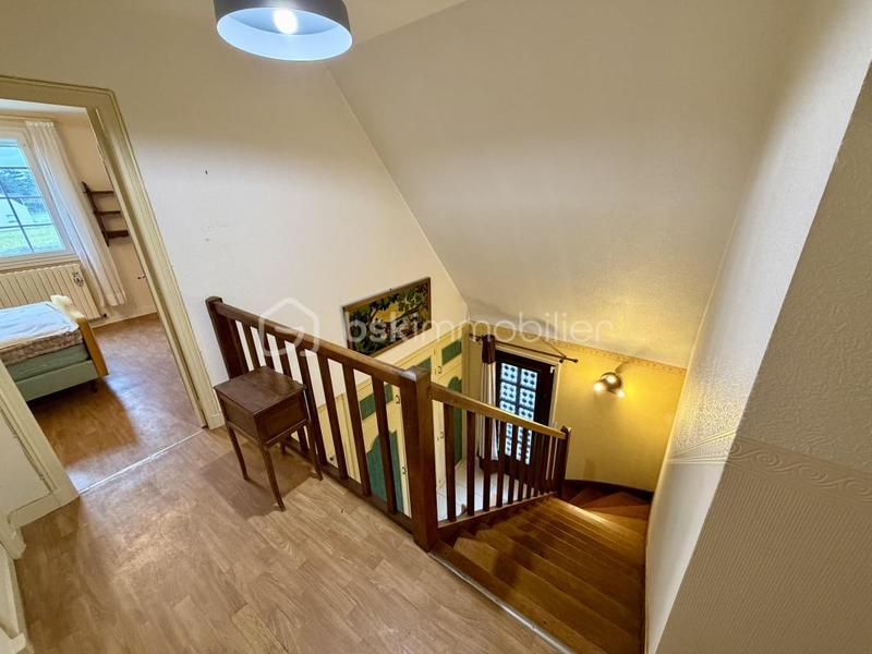 Maison - 164 m² - 7 pièces