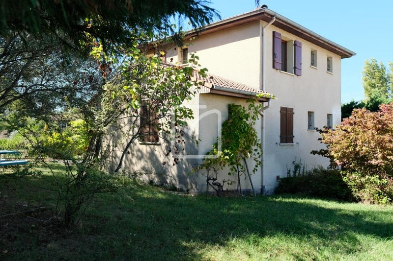 Villa - 110 m² - 6 pièces