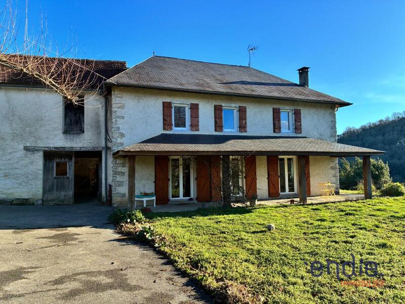 Maison - 165 m² - 7 pièces