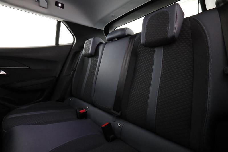 Peugeot 2008 1.2 PureTech Allure Eat8 131 ch