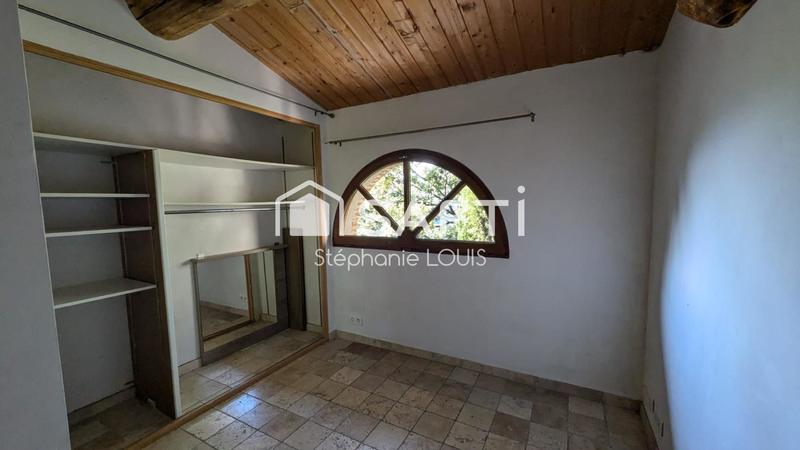 Maison - 232 m² - 8 pièces