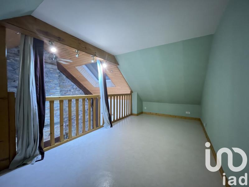 Maison - 235 m² - 7 pièces