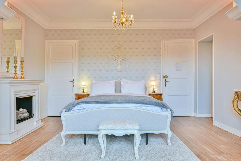 Maison - 195 m² - 9 pièces