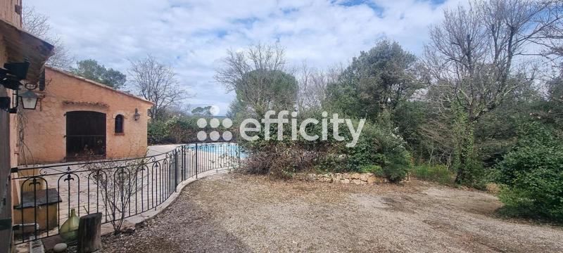 Maison - 180 m² - 6 pièces