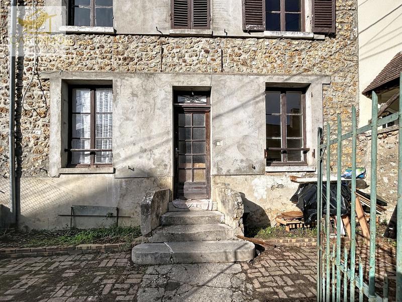 Maison - 93 m² - 5 pièces