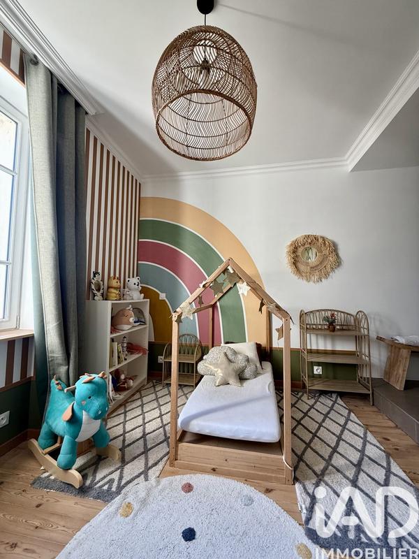 Maison - 180 m² - 7 pièces