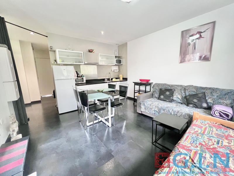 Propriété - 190 m² - 6 pièces