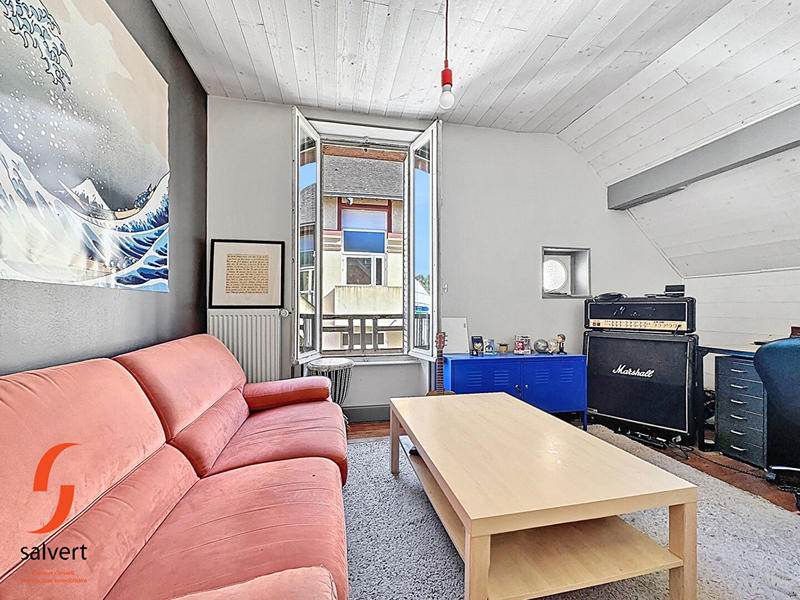 Maison - 121 m² - 7 pièces