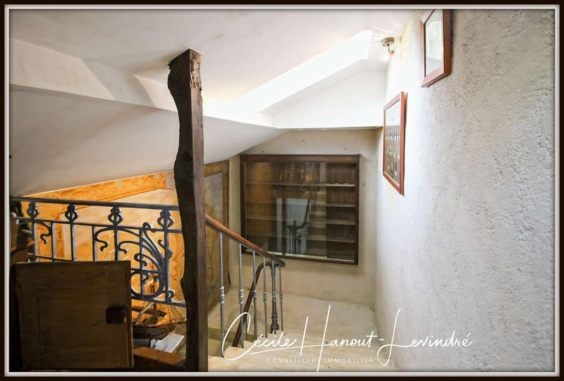 Maison - 202 m² - 8 pièces