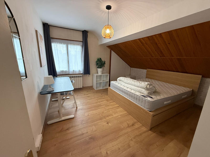 Appartement - 90 m² - 4 pièces