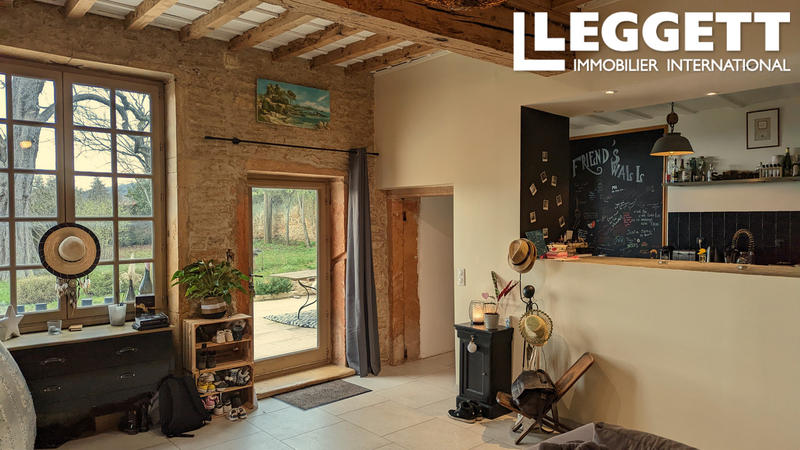 Demeure - 225 m² - 8 pièces