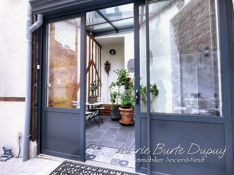 Maison - 214 m² - 7 pièces