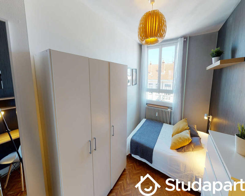 Chambre - 60 m² - 1 pièce