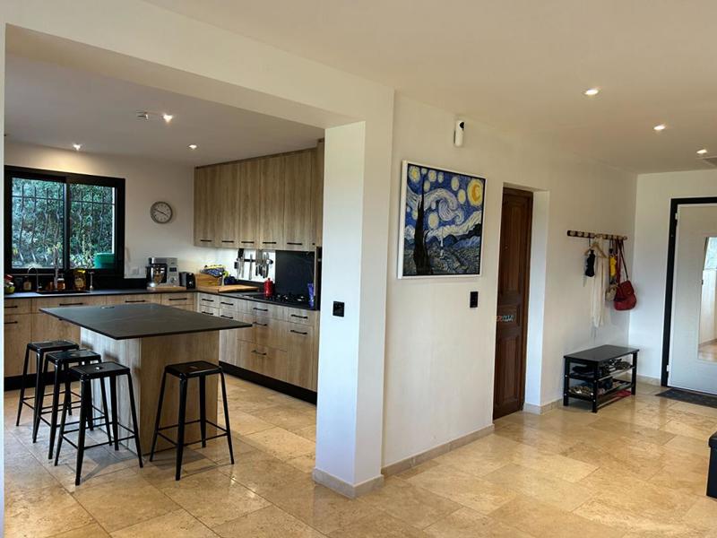 Maison - 252 m² - 8 pièces