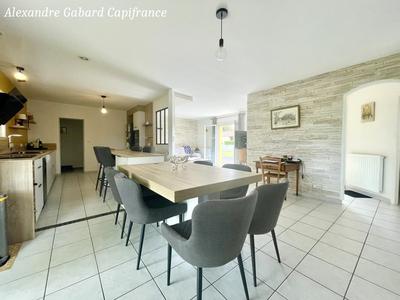 Maison - 152 m² - 6 pièces