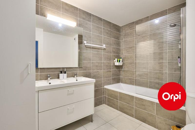 Penthouse - 102 m² - 5 pièces