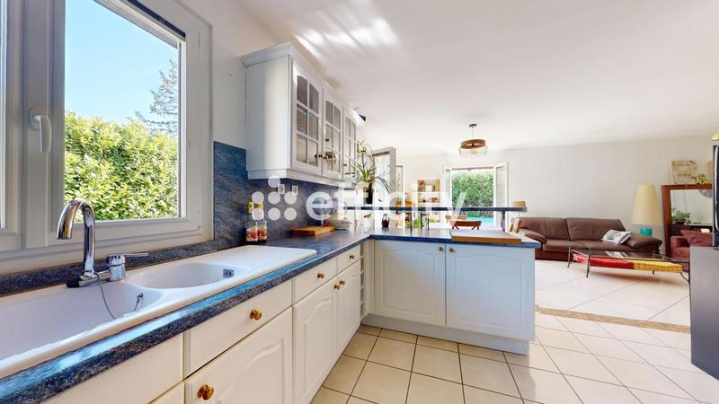 Pavillon - 121 m² - 6 pièces