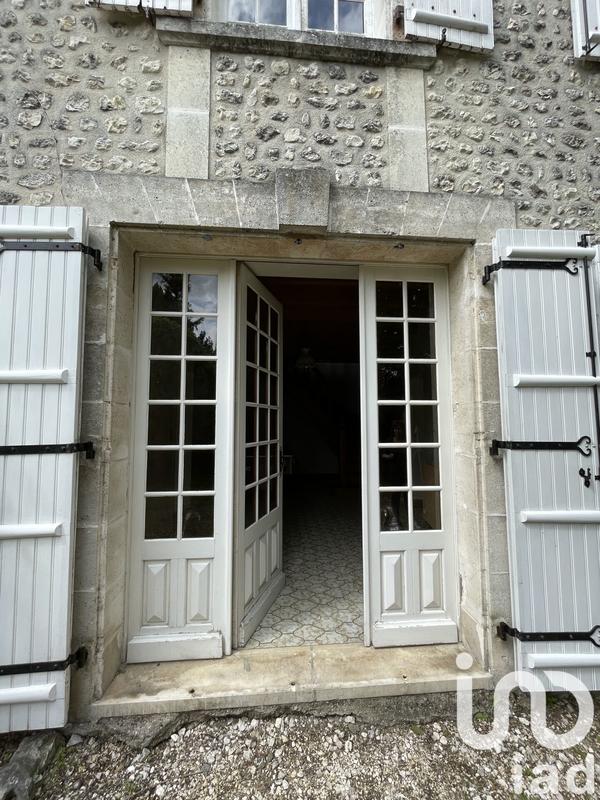 Maison - 222 m² - 7 pièces