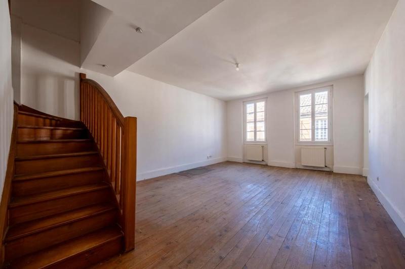Maison - 333 m² - 15 pièces