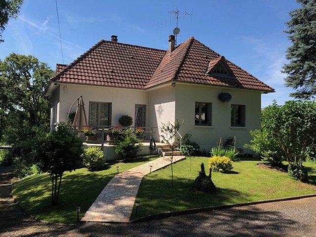 Maison - 156 m² - 7 pièces