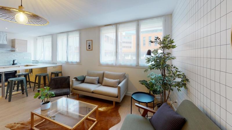 Appartement - 79 m² - 5 pièces