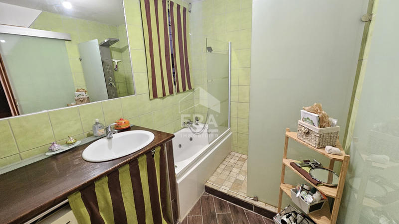 Maison - 81 m² - 4 pièces