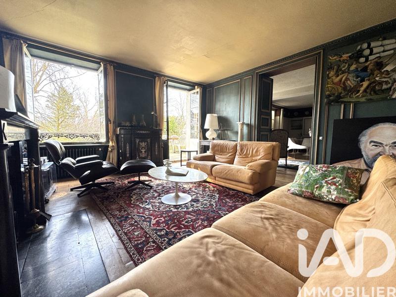 Maison - 352 m² - 10 pièces