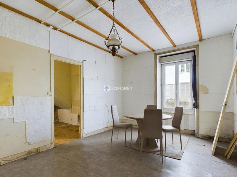 Maison - 92 m² - 6 pièces