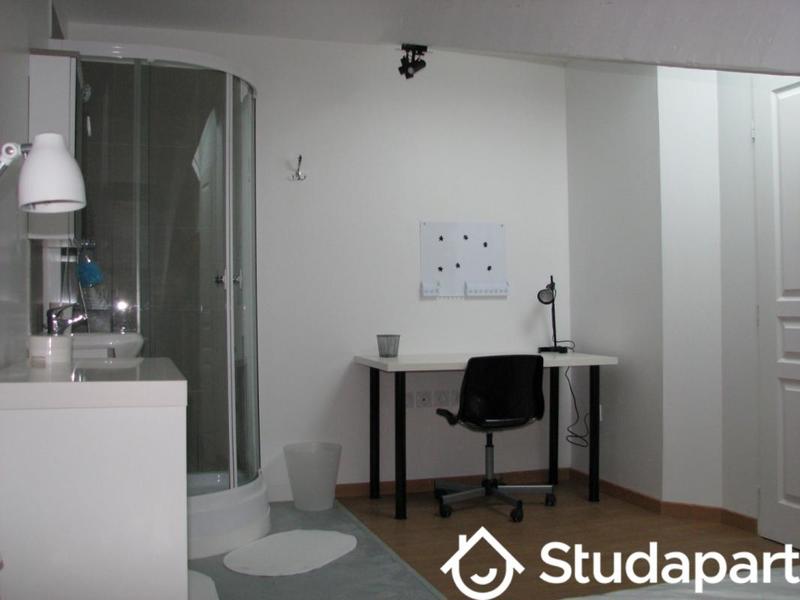 Chambre - 23 m² - 1 pièce