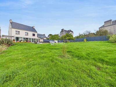 Maison - 224 m² - 6 pièces