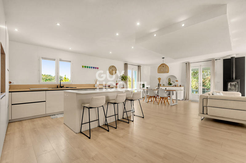 Maison - 143 m² - 6 pièces