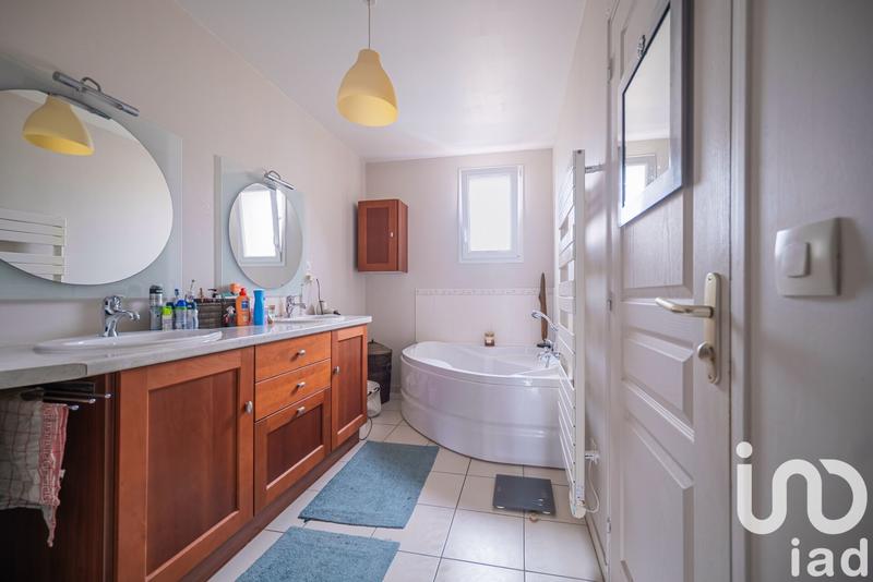 Maison - 158 m² - 6 pièces