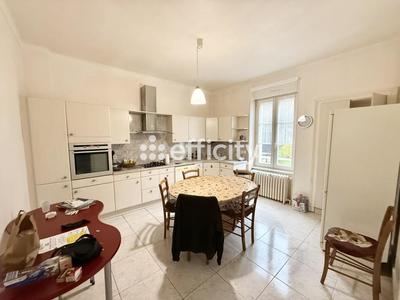 Maison - 93 m² - 4 pièces